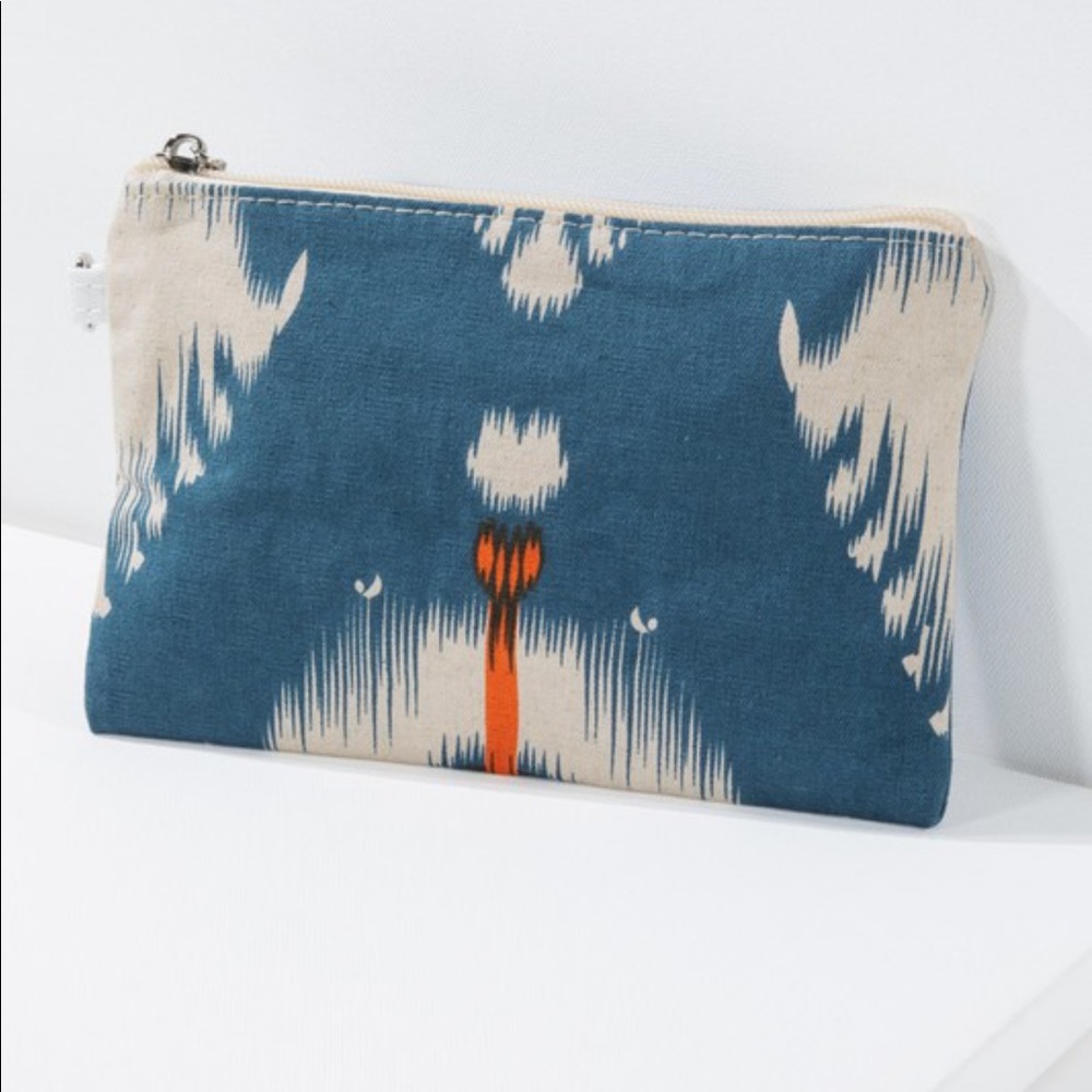 Ikat Print Motif Faux Leather Tassel Wristlet Pouch Bag - Picture 3 of 5